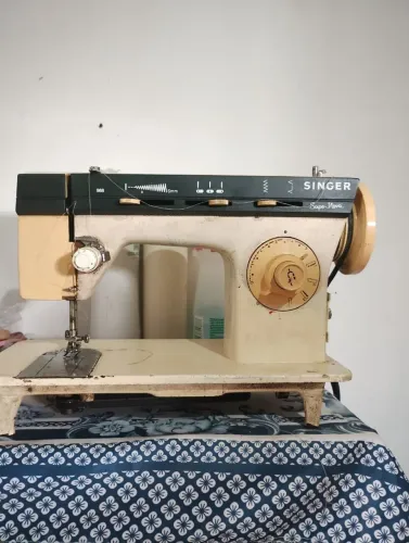 Maquina de costura