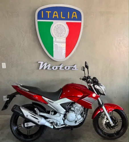 Fazer 250 2014 zera Raridade Bx km financiamos