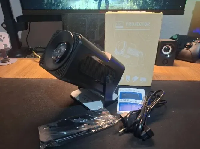 Projetor HY320 Mini - Qualidade de Cinema em Qualquer Lugar 