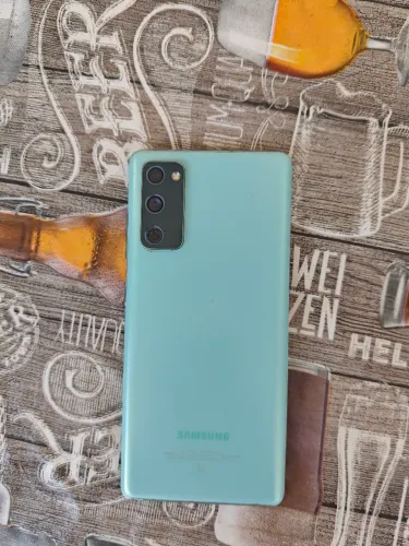 Samsung S20FE
