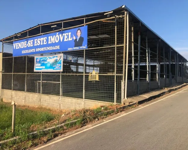 Imovel comercial em Esmeraldas