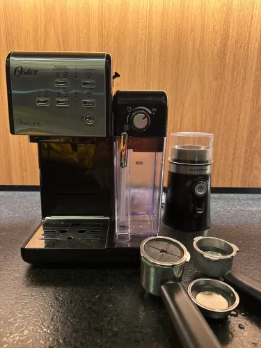 cafeteira oster prima latte + moedor Hamilton Beach