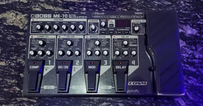 Pedaleira Boss Me-70 Multi-efeitos Para Guitarra