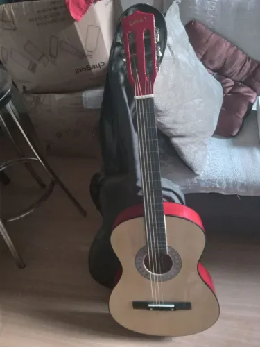 Violão queen's com bolsa de transporte