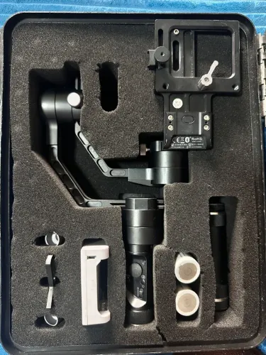 Gimbal Zhiyun Crane 2 - Estabilizador Profissional para Câmeras DSLR e Mirrorless