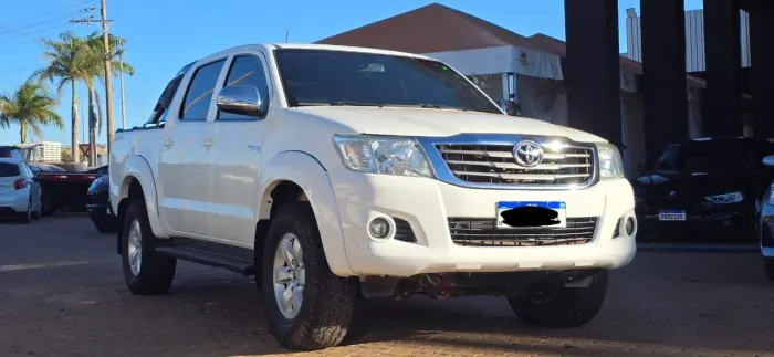 Toyota Hilux CD SRV 4X2 2.7 Flex 16V Aut. 2015