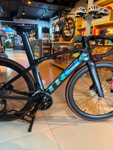 Trek Madone SL6 - tam 50