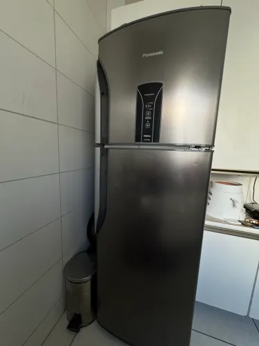Geladeira Panasonic Frost Free Inverter 387L - 220V | Excelente Estado