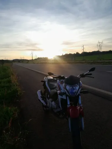 Cb 300 bem conservada
