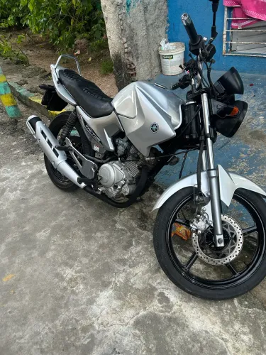 Moto nada pra fazer só pegar e andar