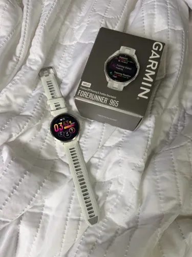 Relógio esportivo Garmin Forerunner 965 Music Branco