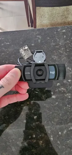 Webcam Full HD Logitech C920s com Microfone Embutido, Proteção de Privacidade, Widescreen