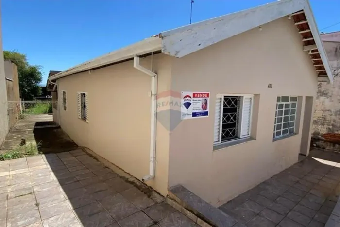 Charmosa Casa em Itapira: Espaço e Oportunidade!