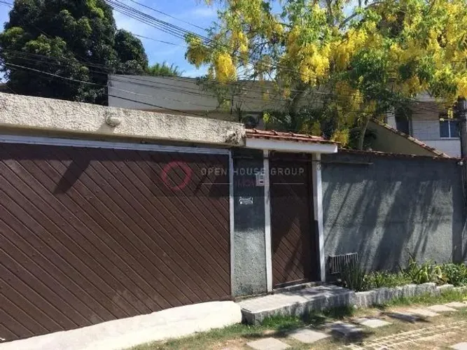Open House. vende ótima casa em São Gonçalo, 3 quartos, cozinha em conceito aberto!!
