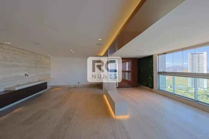 Apartamento com área de 253m², 4 quartos, 4 suítes, 5 vagas, Bairro Vila da Serra - Nova L