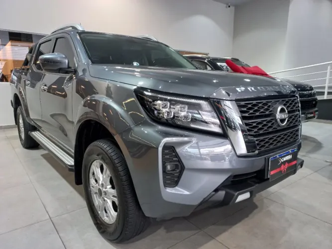 Nissan Frontier XE CD 4X4 2.3 Bi-TB Diesel Aut. 2025