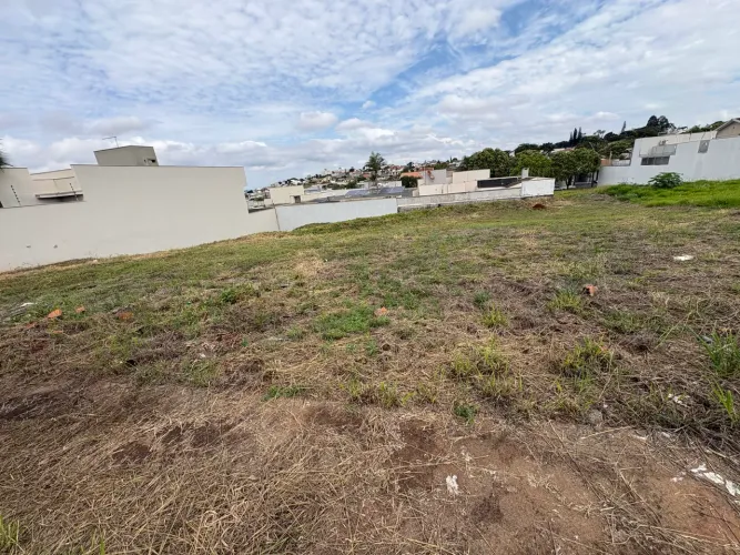 Terrenos disponíveis a venda, Jardim Vale verde. 15x30=450M