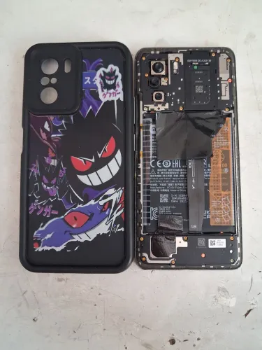 Celular quebrado poço f3 (sem tampa traseira com capa)