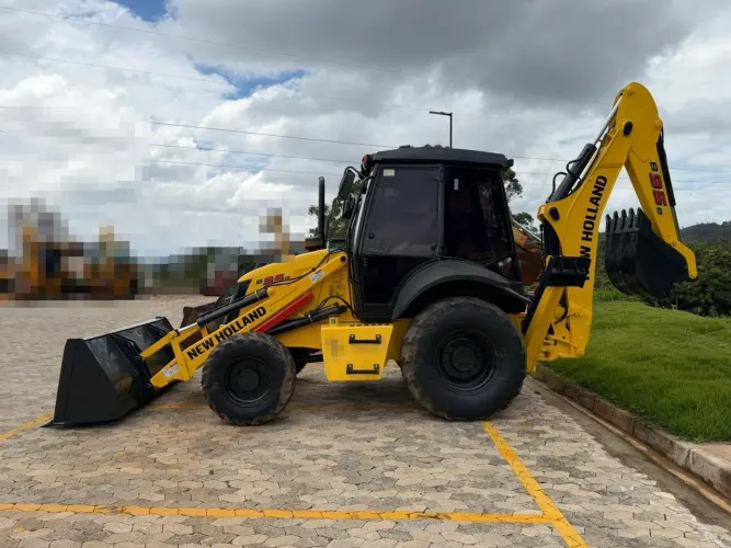 Retroescavadeira New Holland 95b 2022