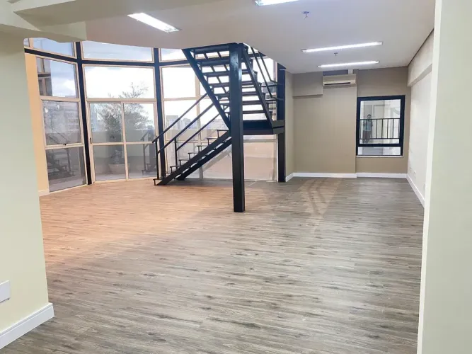 Cobertura comercial para aluguel e venda com 130 metros com 4 salas em Vila Mariana - São