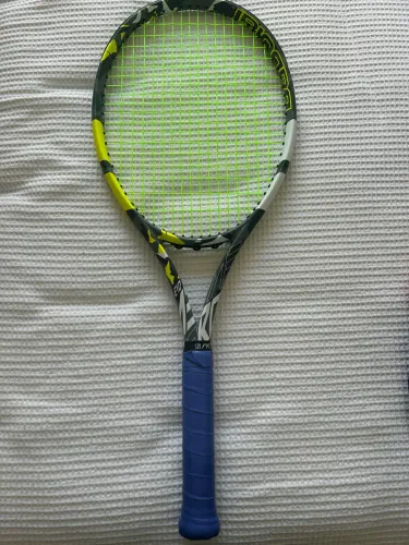 Babolat evo aero