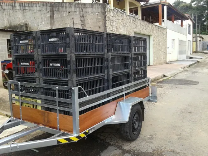 Carreta reboque carretinha 2.50 x 1.40 reforçada e galvanizada a pronta entrega