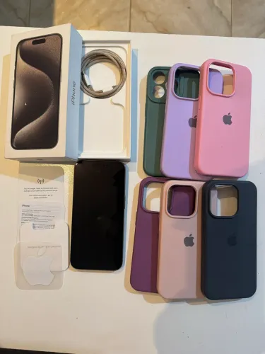 iPhone 15 pro (128 GB)