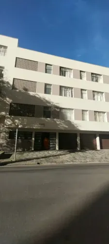 Imóvel para aluguel possui 62 M² com 2 quartos em Centro - Curitiba - PR