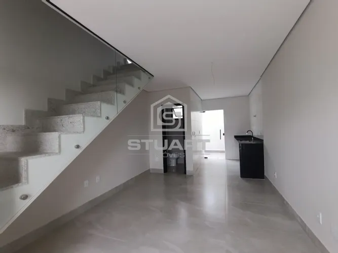 Casa com 2 suítes e 2 vagas no Planalto!!