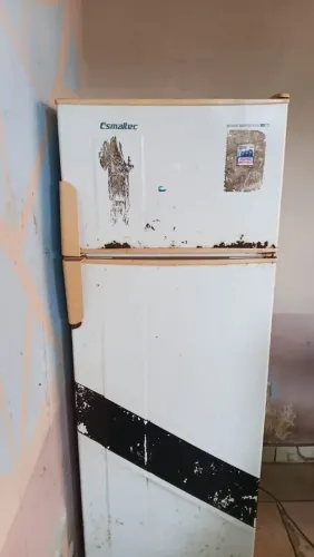 Geladeira usada funcionando normalmente
