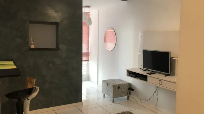 Quarto e sala mobiliado em Copabana