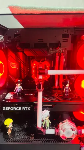 Kit Am4 B550F Rog Strix Wifi + Ryzen 7 5800x + 16gb de ram xpg d60g 3600mhz