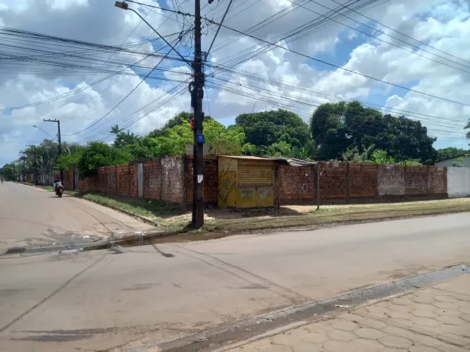 Tony Vende-se Sitio com casa AV mascarenhas na Vila J. Lima