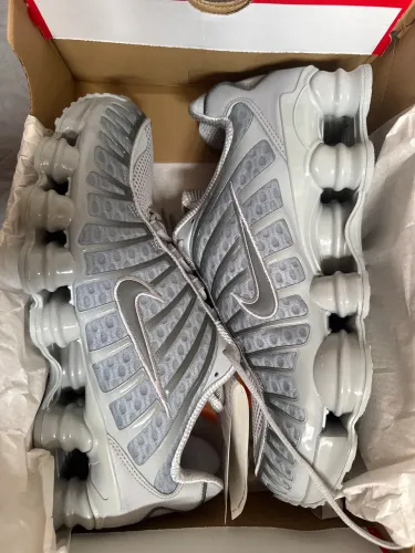 Nike Shox 12 molas