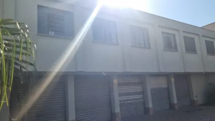 Apartamento Amplo no Centro de Curitiba.