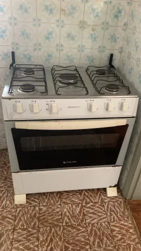 Vende fogão R$200,00