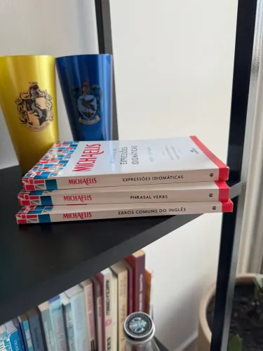 Kit 3 Livros de Inglês Michaelis - Phrasal Verbs, Expressões e Erros Comuns