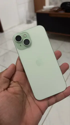 Iphone 15 verde único dono