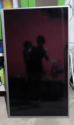 Vendo essa TV para retirada de ela é smart
