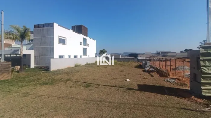 Terreno à venda no condomínio Reserva Santa Paula - Cotia