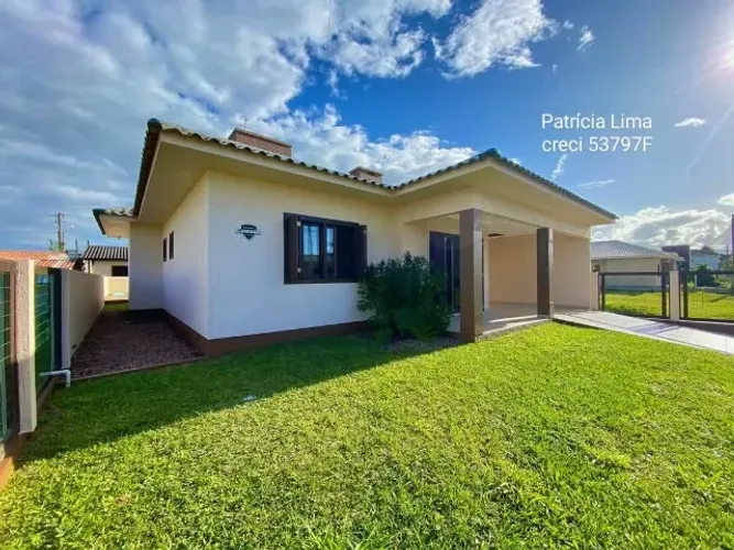 CASA COM PISCINA