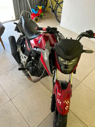 Titan 160