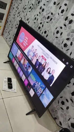 VENDO TV 43 SMART TOP, FUNCIONA PERFEITAMENTE, TV CONSERVADA IMAGEM PERFEITA!!!