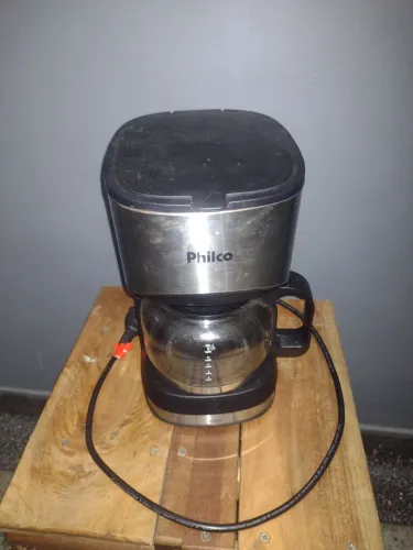 Cafeteira com defeito