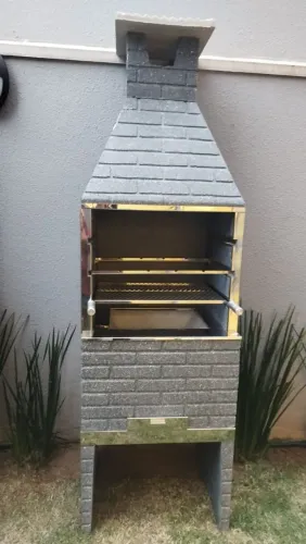Churrasqueira Pré Moldada 65cm