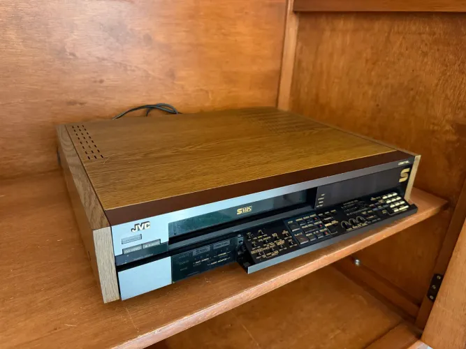 S-VHS Video cassette JVC HR-S8000 para reparo