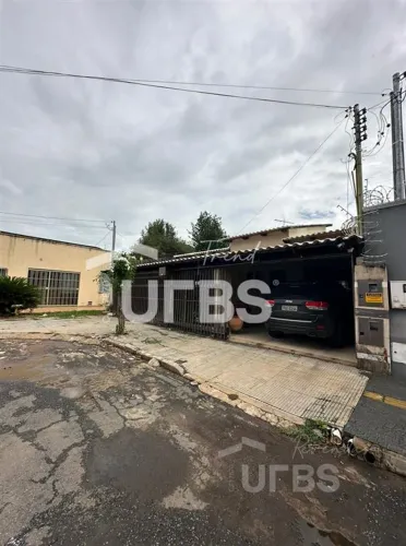 CASA À VENDA | 368,69M² | 3 QUARTOS | 2 SUÍTES | 3 VAGAS| MARECHAUL RONDON
