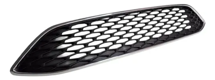 Grade Superior Parachoque Focus 2016 A 2019 C/ Friso Cromado Preto