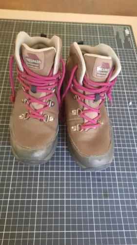 Tênis Water Proof número 34