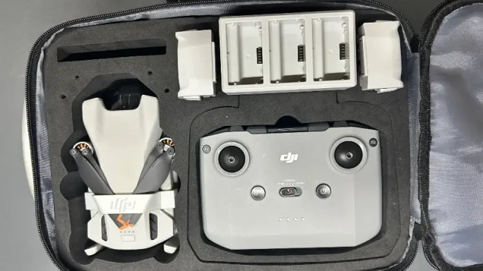 DJI Mini 3 + 2 Baterias + Case + Carregador + Caixa Original
